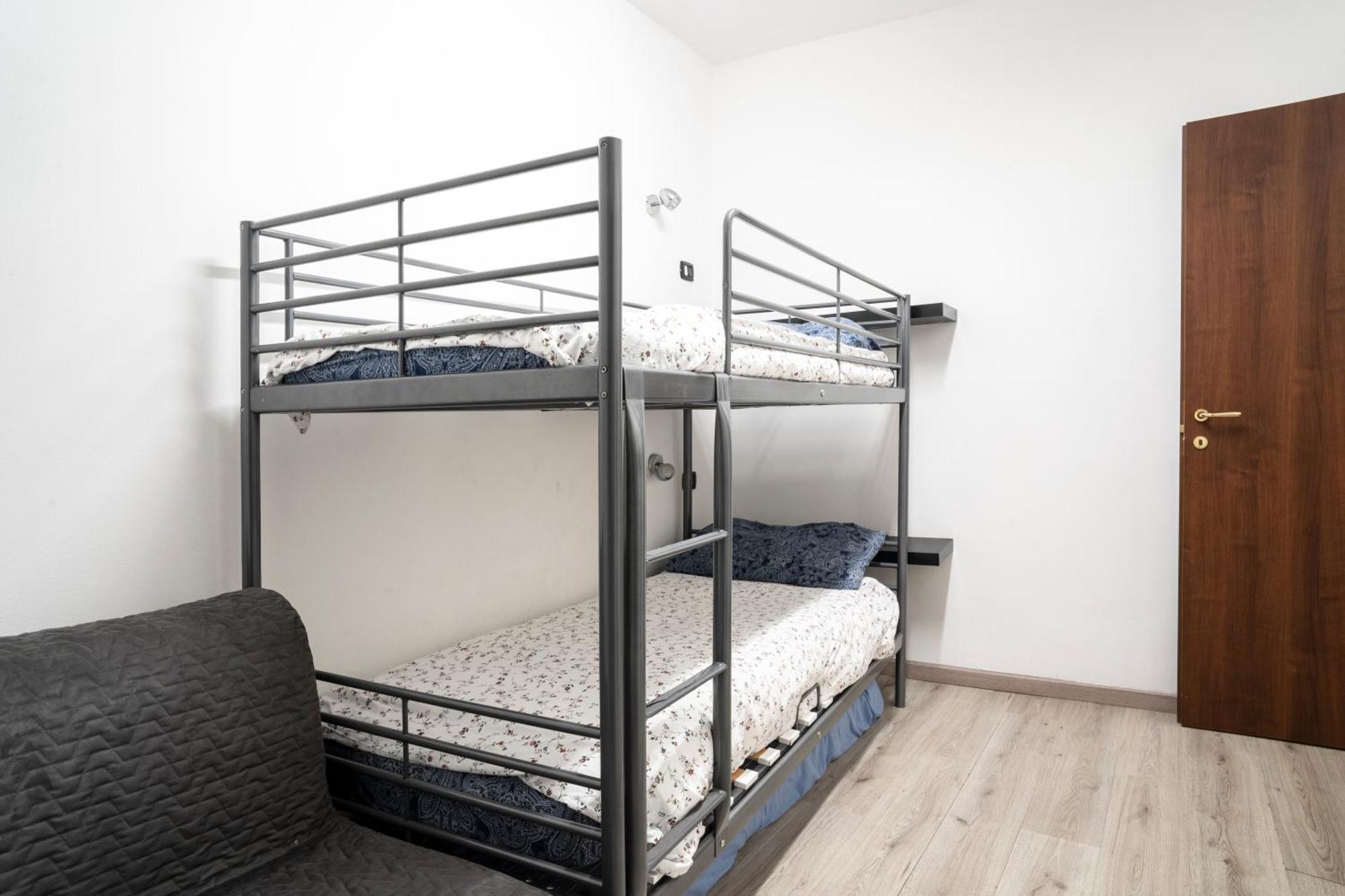 Houseingenoacenter Parking Daire Dış mekan fotoğraf